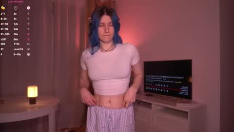 Sonya online show from November 2025 09:15:01 PM