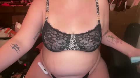 Snapshot of sleepyangel222 chatting on October 2025 01:06:02 AM sleepyangel222 online show from October 2025 01:06:02 AM