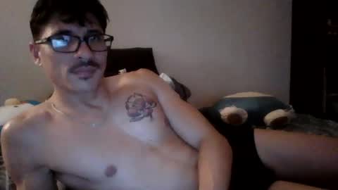 Snapshot of slickestry13 chatting on July 2026 06:33:03 AM slickestry13 online show from July 2026 06:33:03 AM