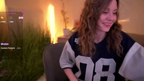 Snapshot of slickmewet chatting on June 2026 08:37:02 PM Elise 165cm 50kg online show from June 2026 08:37:02 PM