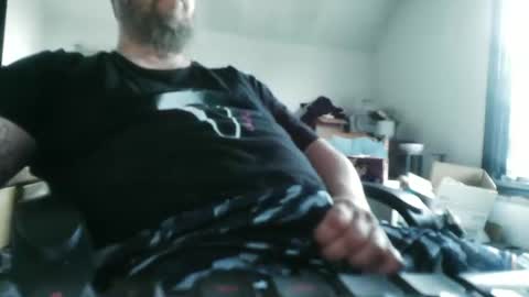 Snapshot of slickwill2391 chatting on April 2026 05:32:02 PM slickwill2391 online show from April 2026 05:32:02 PM