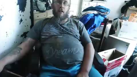 Snapshot of slickwill2391 chatting on May 2026 05:34:02 PM slickwill2391 online show from May 2026 05:34:02 PM