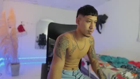 Snapshot of slim_master12 chatting on December 2025 11:10:01 PM slim_master12 online show from December 2025 11:10:01 PM