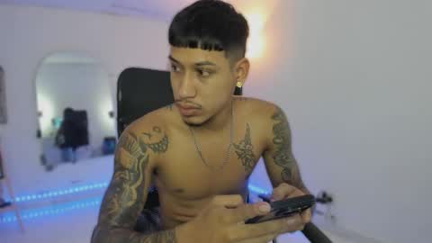 Snapshot of slim_master12 chatting on December 2025 09:32:02 PM slim_master12 online show from December 2025 09:32:02 PM