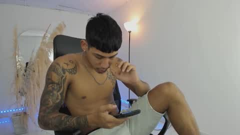 Snapshot of slim_master12 chatting on December 2025 10:51:03 PM slim_master12 online show from December 2025 10:51:03 PM