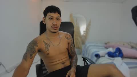 Snapshot of slim_master12 chatting on February 2026 08:43:01 PM slim_master12 online show from February 2026 08:43:01 PM