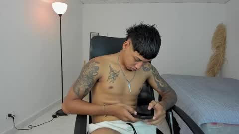 slim_master12 online show from March 2026 09:07:01 PM