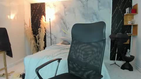 slim_master12 online show from July 2026 11:51:01 PM
