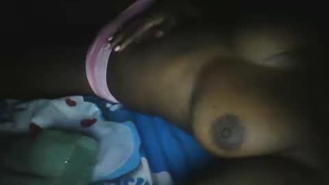 Snapshot of slim_petite_ebony chatting on September 2025 09:16:02 PM slim_petite_ebony online show from September 2025 09:16:02 PM