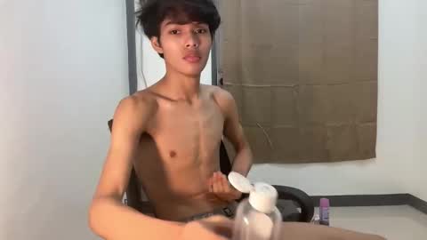 Snapshot of slim_sensation chatting on October 2025 02:39:02 PM slim_sensation online show from October 2025 02:39:02 PM