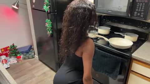 Barbie Stylebender online show from December 2024 10:27:01 PM