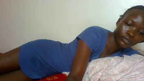 Snapshot of slimdiva chatting on October 2025 07:36:02 AM slimdiva online show from October 2025 07:36:02 AM