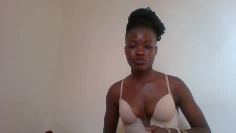 Snapshot of slimdiva chatting on November 2025 04:36:02 AM slimdiva online show from November 2025 04:36:02 AM