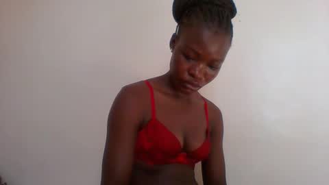 Snapshot of slimdiva chatting on November 2025 06:03:01 AM slimdiva online show from November 2025 06:03:01 AM