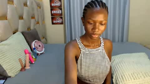 slimqueenbae online show from July 2026 05:55:02 AM