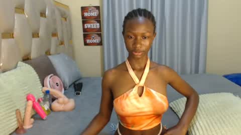 slimqueenbae online show from July 2026 09:56:02 PM