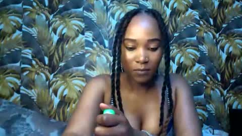 slimy_baiby online show from October 2025 08:39:01 PM