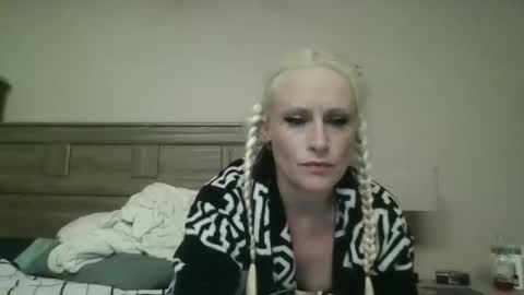 slip_inslide online show from April 2026 10:38:02 AM