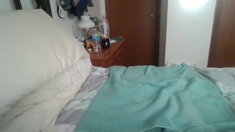 slippery_duck online show from January 2025 06:35:01 PM