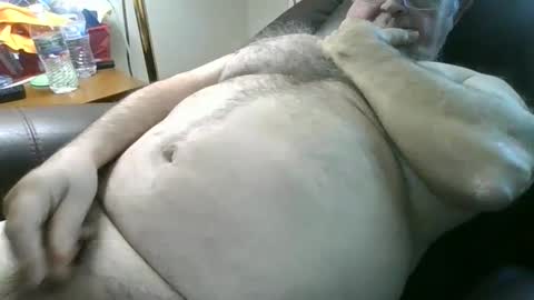 slippery_duck online show from March 2025 01:47:01 PM