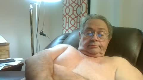 slippery_duck online show from January 2026 12:37:01 AM