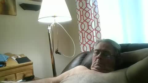 slippery_duck online show from February 2026 05:21:01 PM