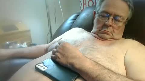 slippery_duck online show from March 2026 01:39:01 PM