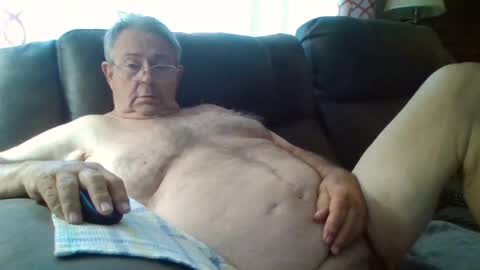 slippery_duck online show from July 2026 02:26:01 PM
