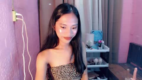 DONT FORGET TO FOLLOW AND THUMPS UP ME   Im Jess online show from July 2026 01:01:02 AM