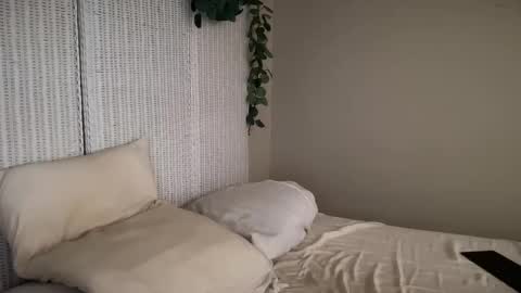 Snapshot of slut_slave_cfnm chatting on September 2025 04:12:02 PM slut online show from September 2025 04:12:02 PM