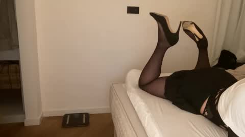 slutforbbc26y online show from December 2024 01:58:01 AM