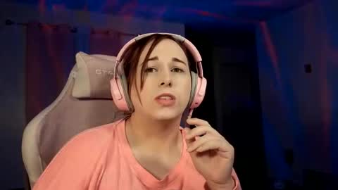 Snapshot of sluttia chatting on March 2026 02:46:01 AM Heavenly online show from March 2026 02:46:01 AM