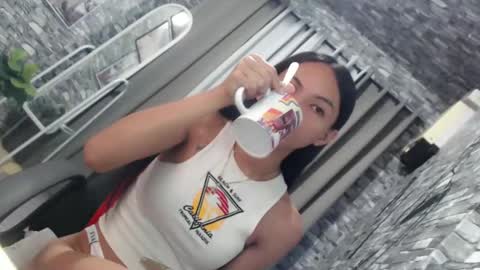 Snapshot of sluttychie chatting on March 2025 11:14:01 PM CHIE CHIE online show from March 2025 11:14:01 PM