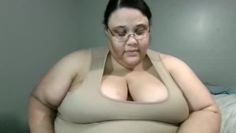 Snapshot of sluttyjess31 chatting on June 2026 02:39:01 AM Jessica online show from June 2026 02:39:01 AM