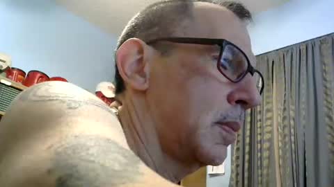 Snapshot of sluttyslave81 chatting on June 2026 06:01:01 AM sluttyslave81 online show from June 2026 06:01:01 AM