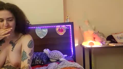 SluttySuzie17 online show from May 2026 02:14:02 PM