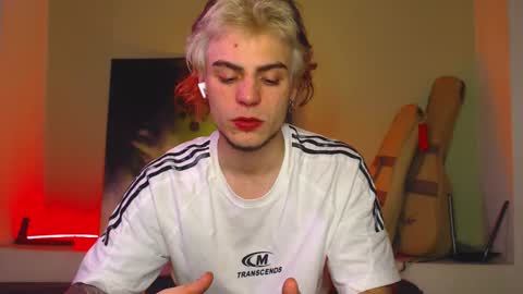 Gus online show from September 2025 10:48:01 AM