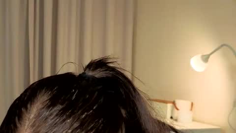 Snapshot of slyshypie chatting on October 2025 01:31:01 PM Lily online show from October 2025 01:31:01 PM