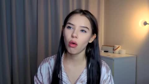 Snapshot of slyshypie chatting on December 2025 01:28:02 PM Lily online show from December 2025 01:28:02 PM