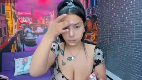 Snapshot of small__naughty chatting on January 2026 01:49:02 PM Mariana Torres online show from January 2026 01:49:02 PM