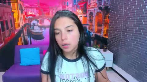 Snapshot of small__naughty chatting on February 2026 03:52:02 PM Mariana Torres online show from February 2026 03:52:02 PM