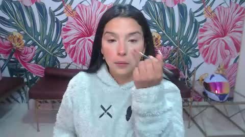 Snapshot of small__naughty chatting on April 2026 01:17:01 PM Mariana Torres online show from April 2026 01:17:01 PM