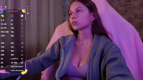 Emma online show from December 2025 11:48:01 AM