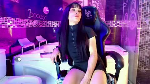 Small Hot19 online show from May 2026 10:23:02 AM