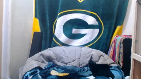 Snapshot of small_wood21 chatting on February 2025 11:47:02 AM small wood21 online show from February 2025 11:47:02 AM