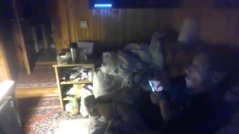 Snapshot of smalldream666 chatting on October 2025 10:43:02 PM PIST PIST online show from October 2025 10:43:02 PM