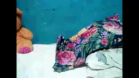 Snapshot of smallluncutc0ck chatting on December 2025 01:36:01 AM jess online show from December 2025 01:36:01 AM