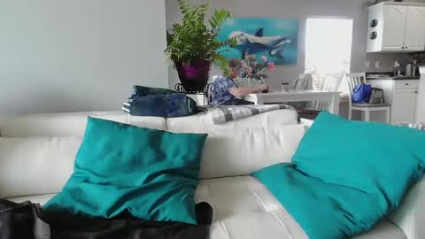 Daddy online show from February 2025 04:35:01 PM