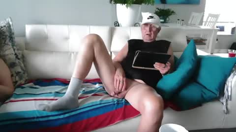 Daddy online show from May 2026 03:31:01 PM