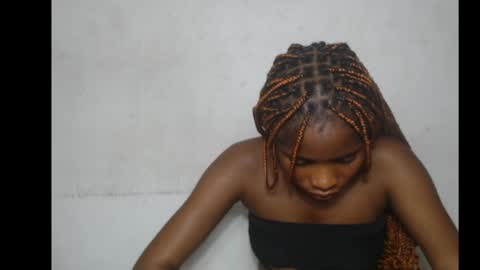 smallsluty online show from May 2026 01:56:01 AM